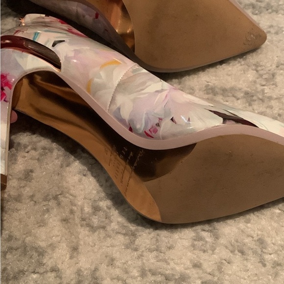 Ted Baker Floral Women's Heels - Pink and White - Picture 2 of 8